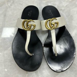Gucci thong sandals